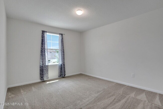 Building Photo - 277 Sandstone Dr