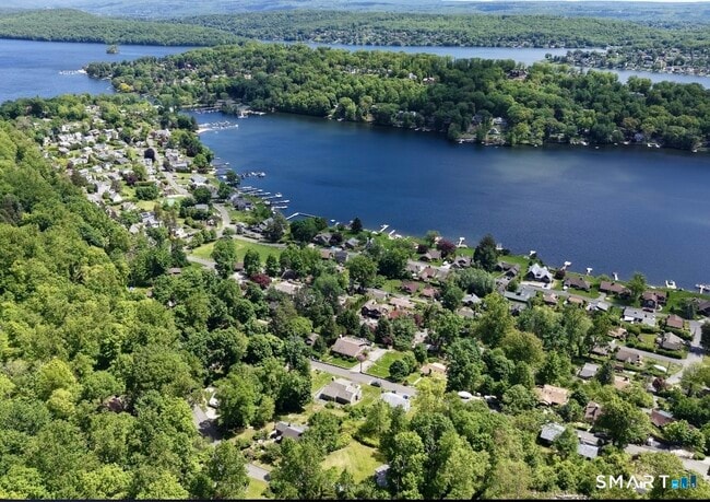 Building Photo - 10 Sunset Trail