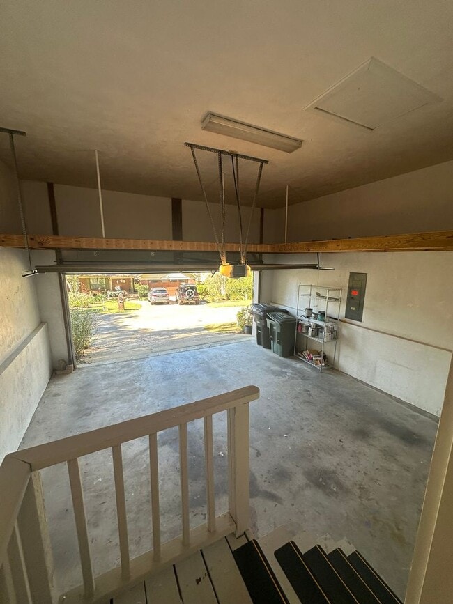Building Photo - Killearn Pebble Creek HOA Community 2/2 Si...