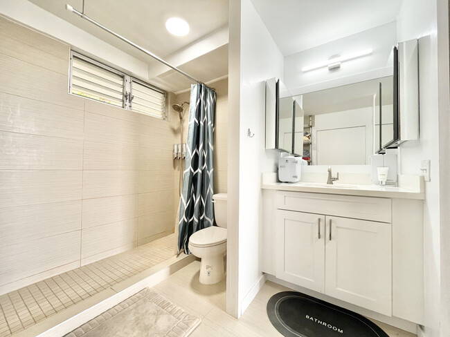 1 bedroom condo - 4970 Kilauea Ave