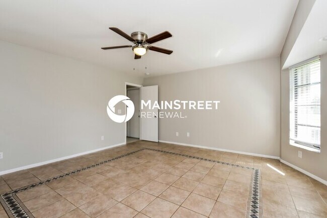 Building Photo - 3 Bedroom Pet-Friendly Home in Cape Coral, FL with Main Street Renewal