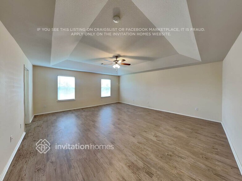 Building Photo - 13001 Fencerow Rd