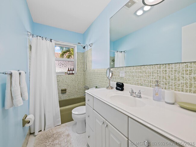 Building Photo - 3240 Spanish River Dr