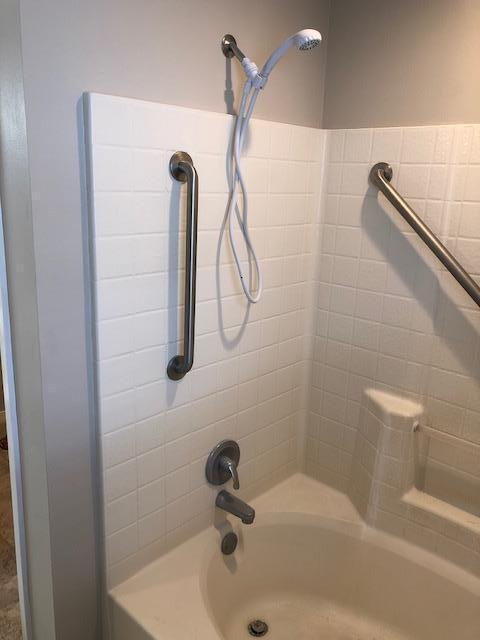 Building Photo - 1085 Forest Lake Terrace