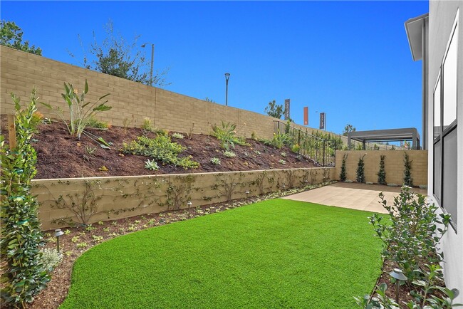 Building Photo - 168 Creation