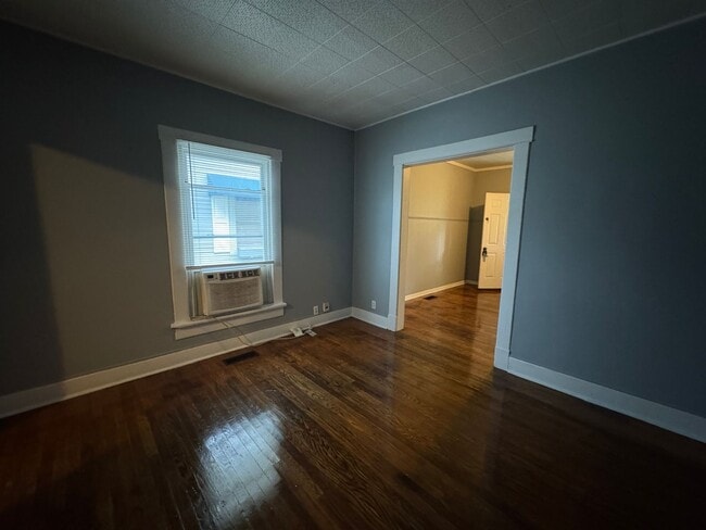 Building Photo - 1354 N Olney St