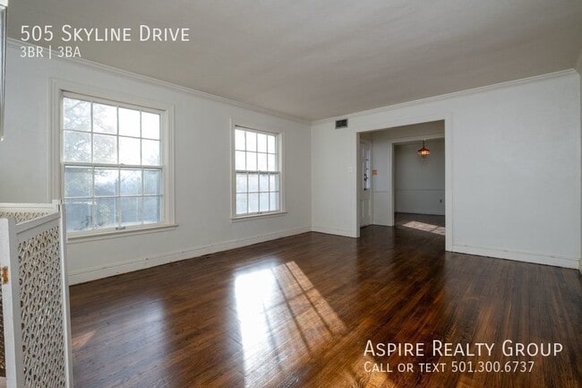 Building Photo - 505 Skyline Dr