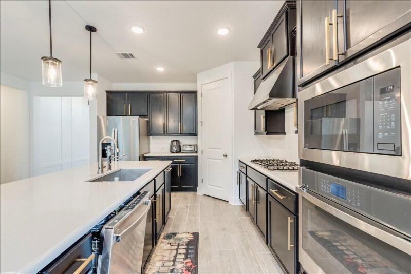 Building Photo - 1155 Arrowhead Ranch Blvd