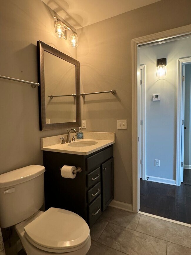 Building Photo - Incredible 3-Bedroom in Grand Park!!