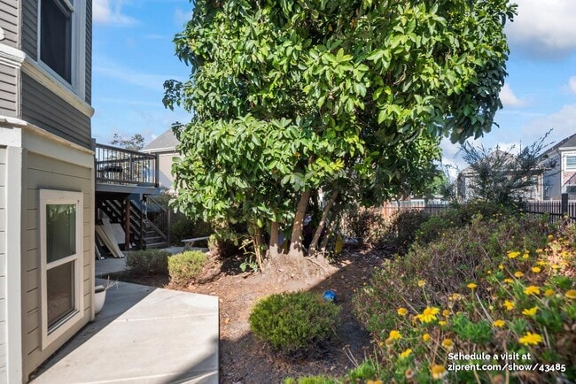 Building Photo - 1128 Adeline St