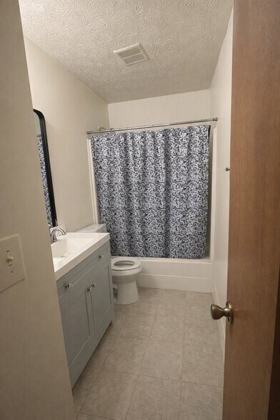 Building Photo - 6798 Collier Way