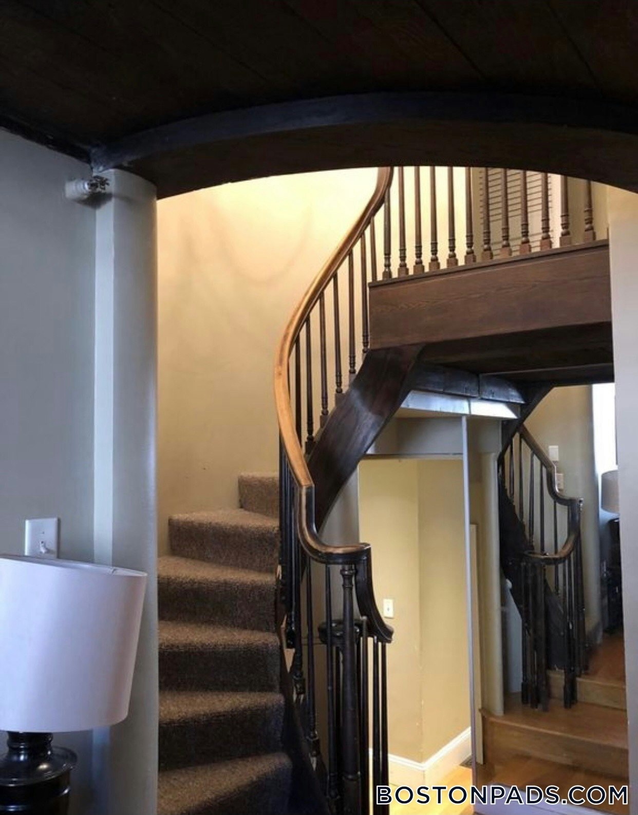 Building Photo - 113 Beacon St