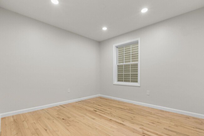 Building Photo - 45 Jewett Ave