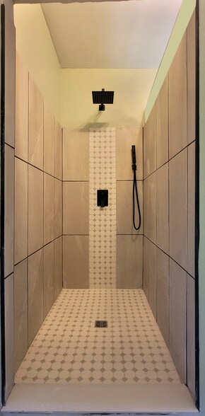 Building Photo - 1619 Myrtle St