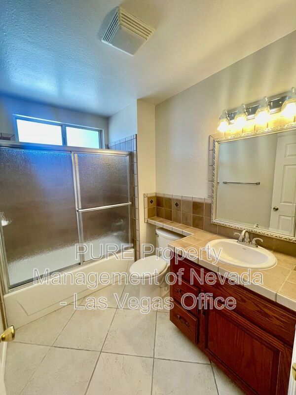 Building Photo - 6649 Wayburn Way