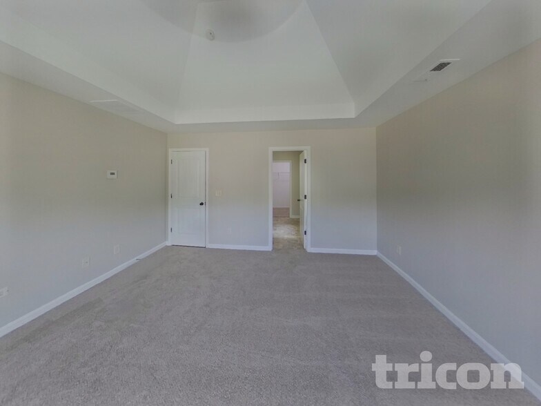 Building Photo - 155 Hickory Hills Dr