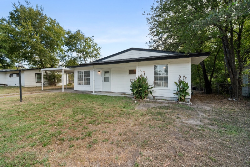 Building Photo - 3003 Williams Dr