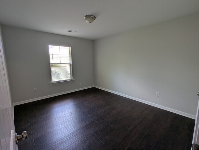 Building Photo - 66 Endeavor Cir