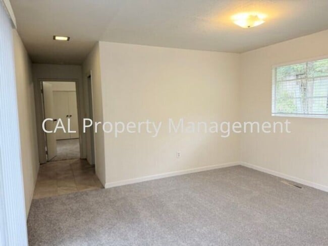 Building Photo - Beautiful 3-Bedroom Pebble Beach Home!