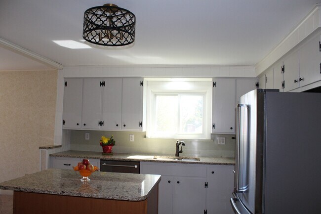 Building Photo - 27 Commonwealth Ave