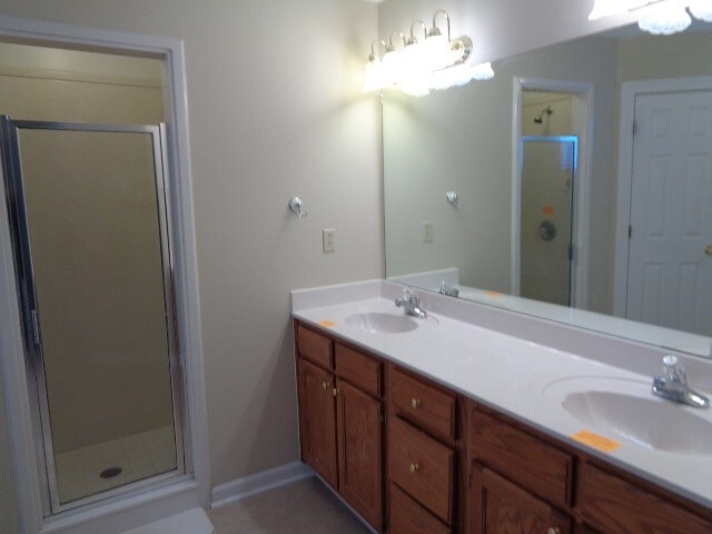 Building Photo - 13132 Sandbourne Cross