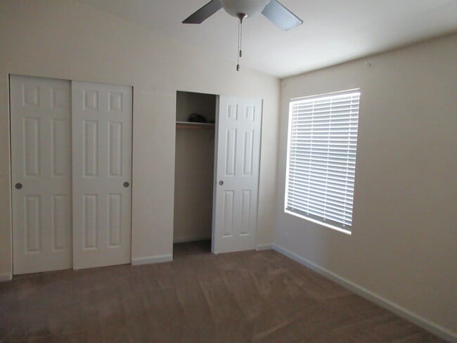 Building Photo - 14777 Palm Dr