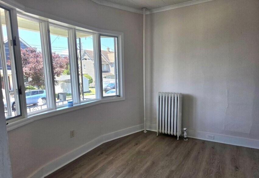 Building Photo - 409 Butler St