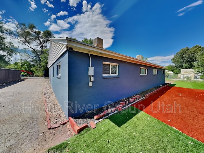 Building Photo - 8580 S 220 E