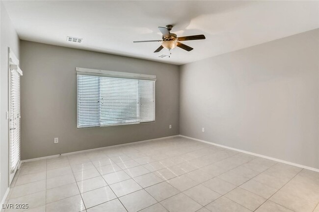 Building Photo - 2318 Sand Lily St