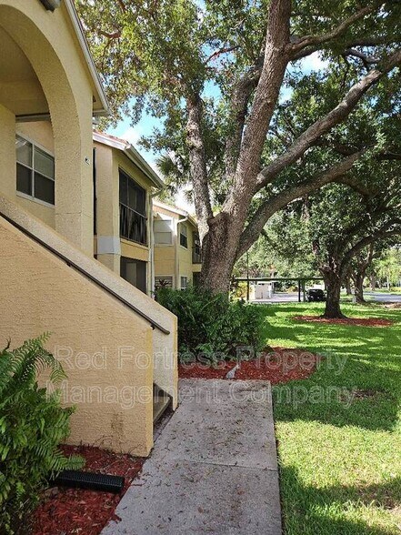 Primary Photo - 12561 Equestrian Cir
