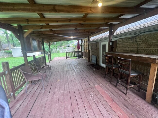 Building Photo - 206 Indian Trail
