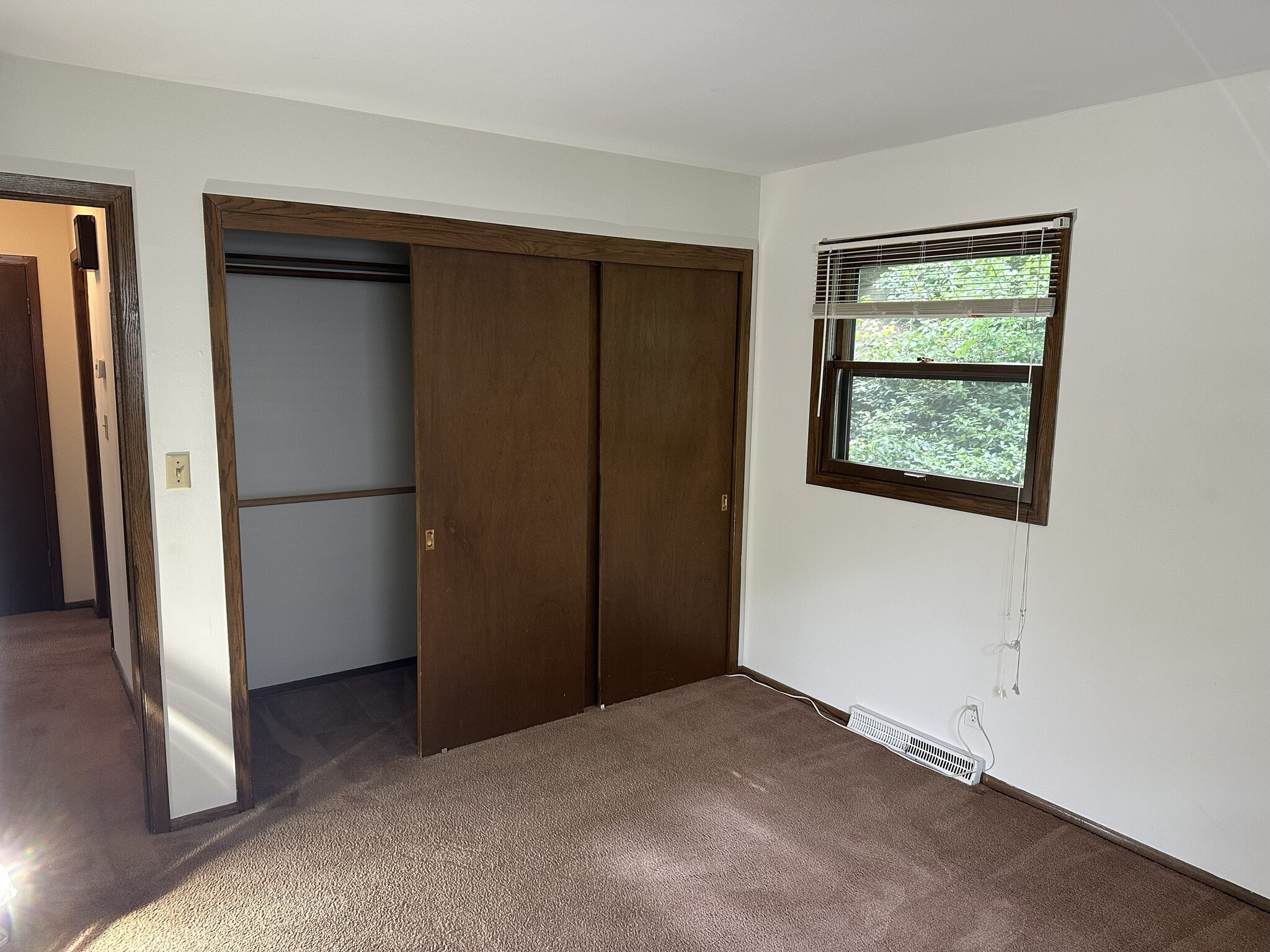 Building Photo - 1331 Martha Washington Dr