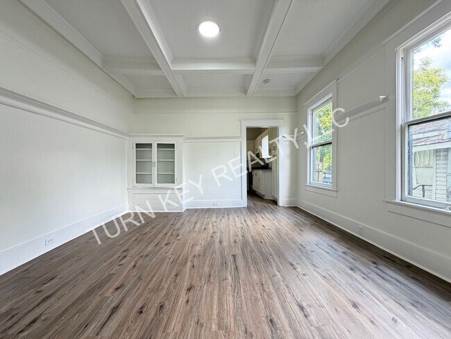 Building Photo - Home for rent in Birmingham