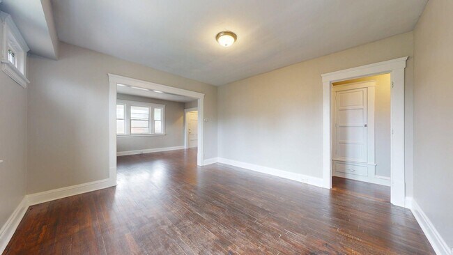Building Photo - 3001 Denison Ave