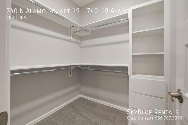 Building Photo - 740 N Alamo Rd