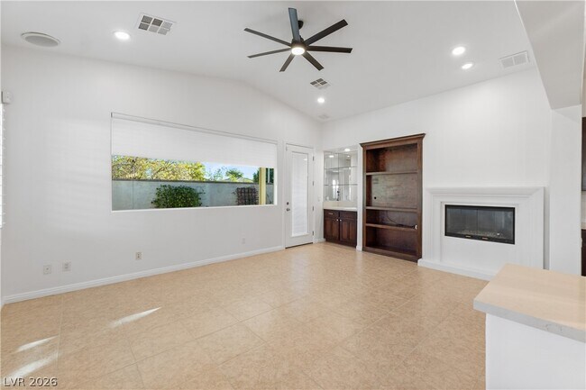 Building Photo - 11283 La Madre Ridge Dr