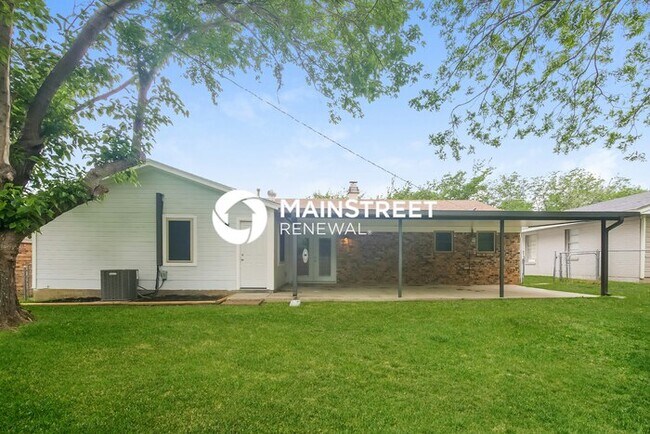 Building Photo - 4 Bedroom Pet-Friendly Home in Burleson, T...
