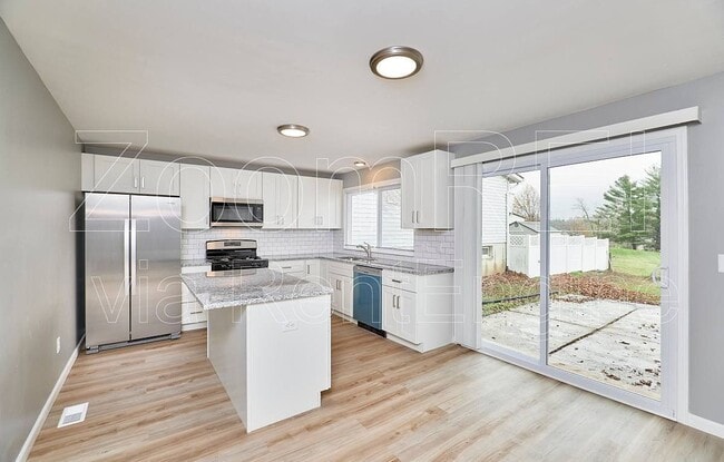 Building Photo - 7006 Shelton Ct