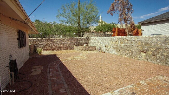 Building Photo - 356 Coral Hills Rd
