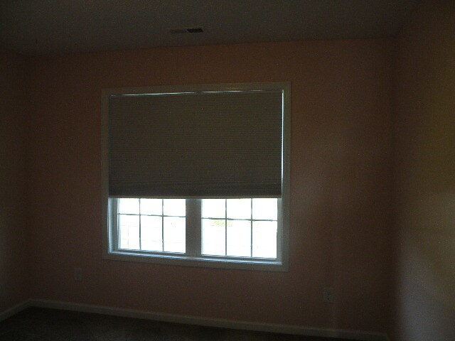 Building Photo - Beautiful custom home, don't want to miss this one!