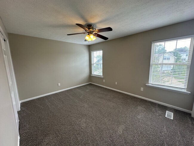 Building Photo - Spacious, Recently Updated J-Town 4BR / 1.5 BA Home for Rent!