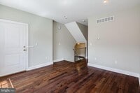 Building Photo - 2631 Catharine St