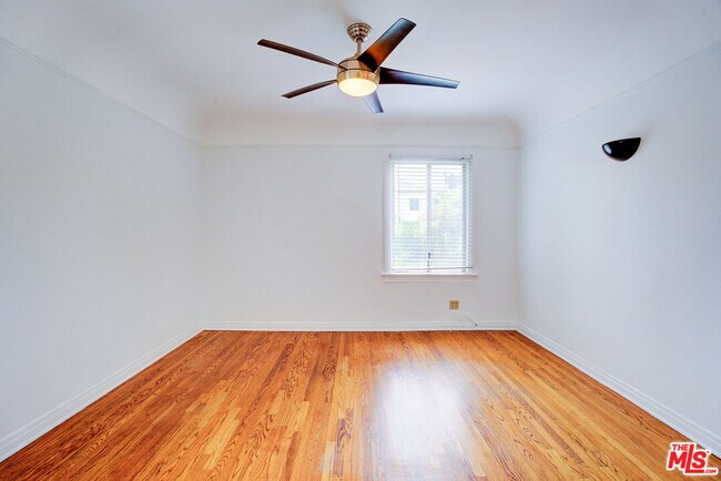 Building Photo - 10372 Tennessee Ave