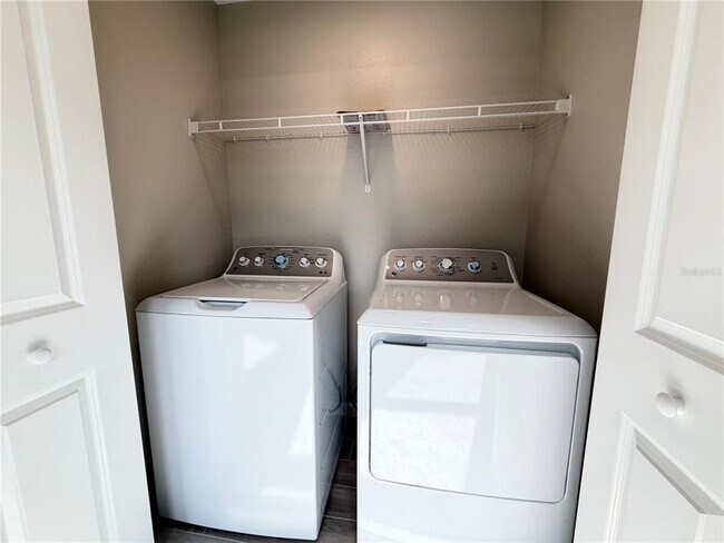 Building Photo - 4120 Campsite Lp