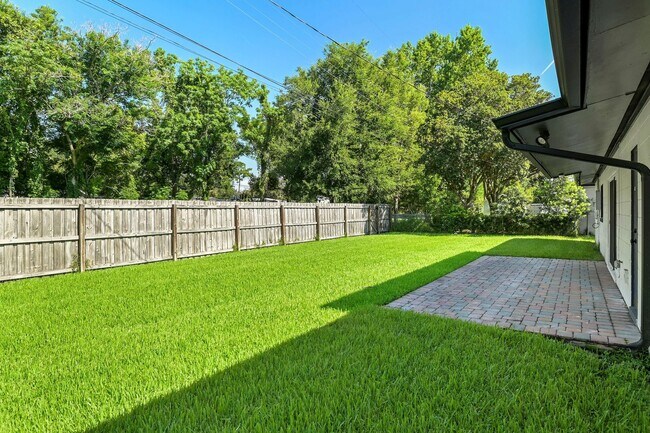 Building Photo - Renovated Winter Park Pines Home for Lease