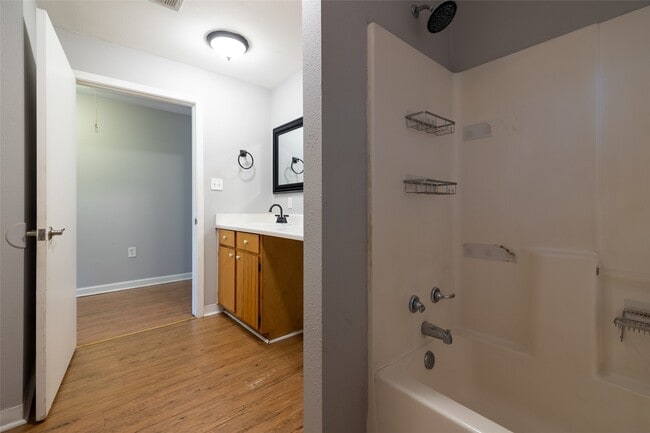 Building Photo - 2405 County Rd 2235