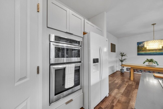 Building Photo - Spacious Upcountry Townhome with Ocean Vie...