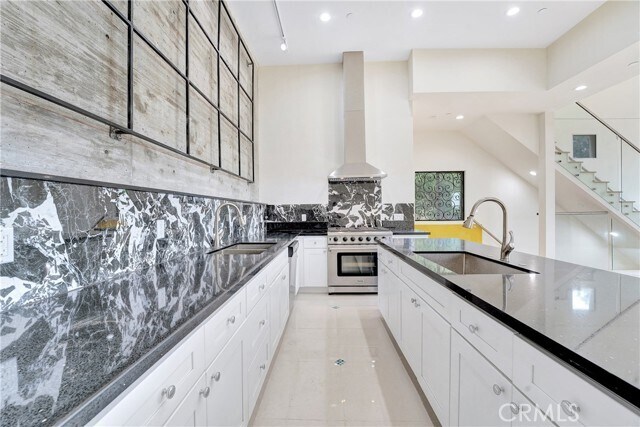 Building Photo - 3945 Evadale Dr