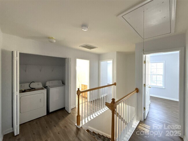 Building Photo - 3415 Cole Mill Rd