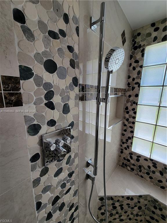 Building Photo - 237 SW 47th St